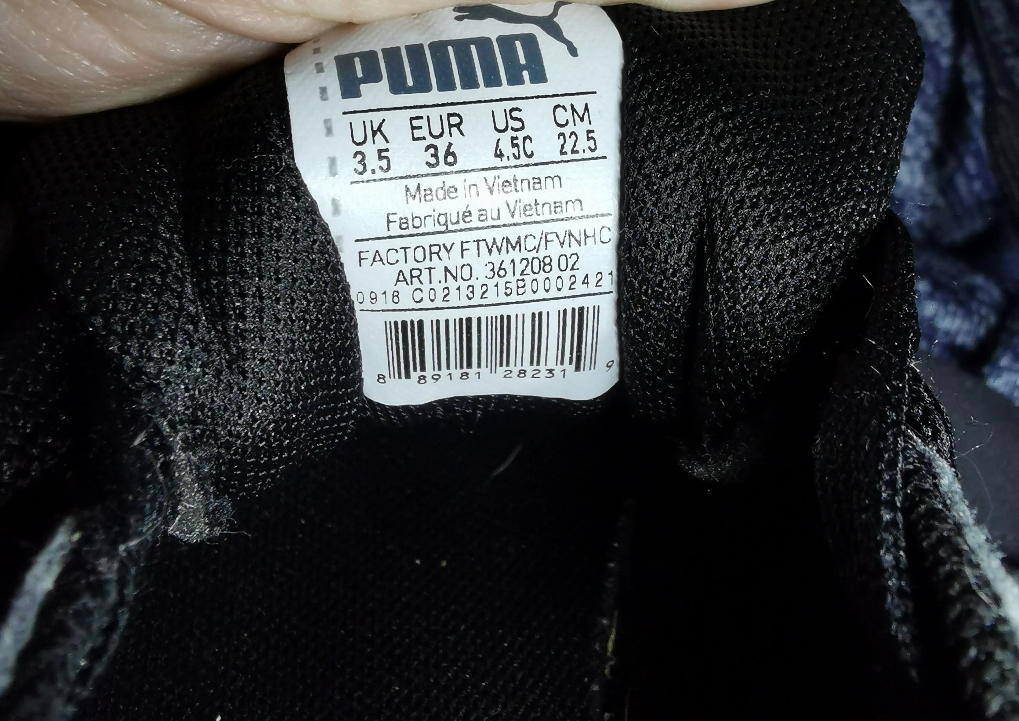 BOY SIZE 4.5 YOUTH - PUMA, Tune Cat Sneakers EUC B2