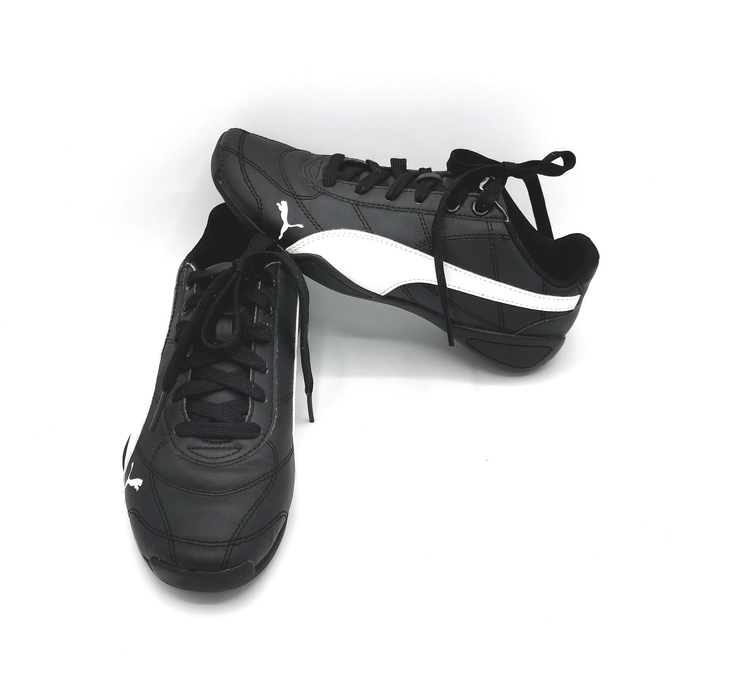 BOY SIZE 4.5 YOUTH - PUMA, Tune Cat Sneakers EUC B2