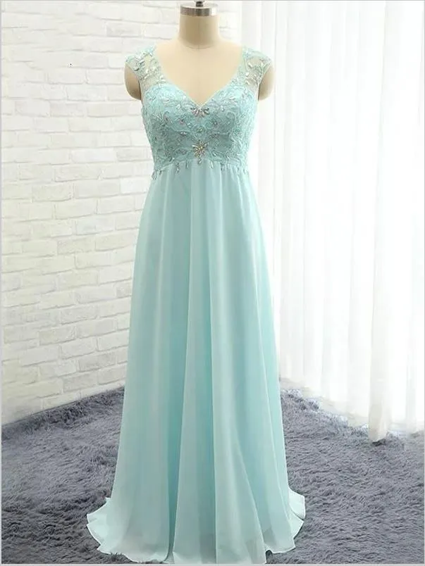 Chiffon Sleeveless V-neck Bridesmaid Dresses Floor Length with Beading