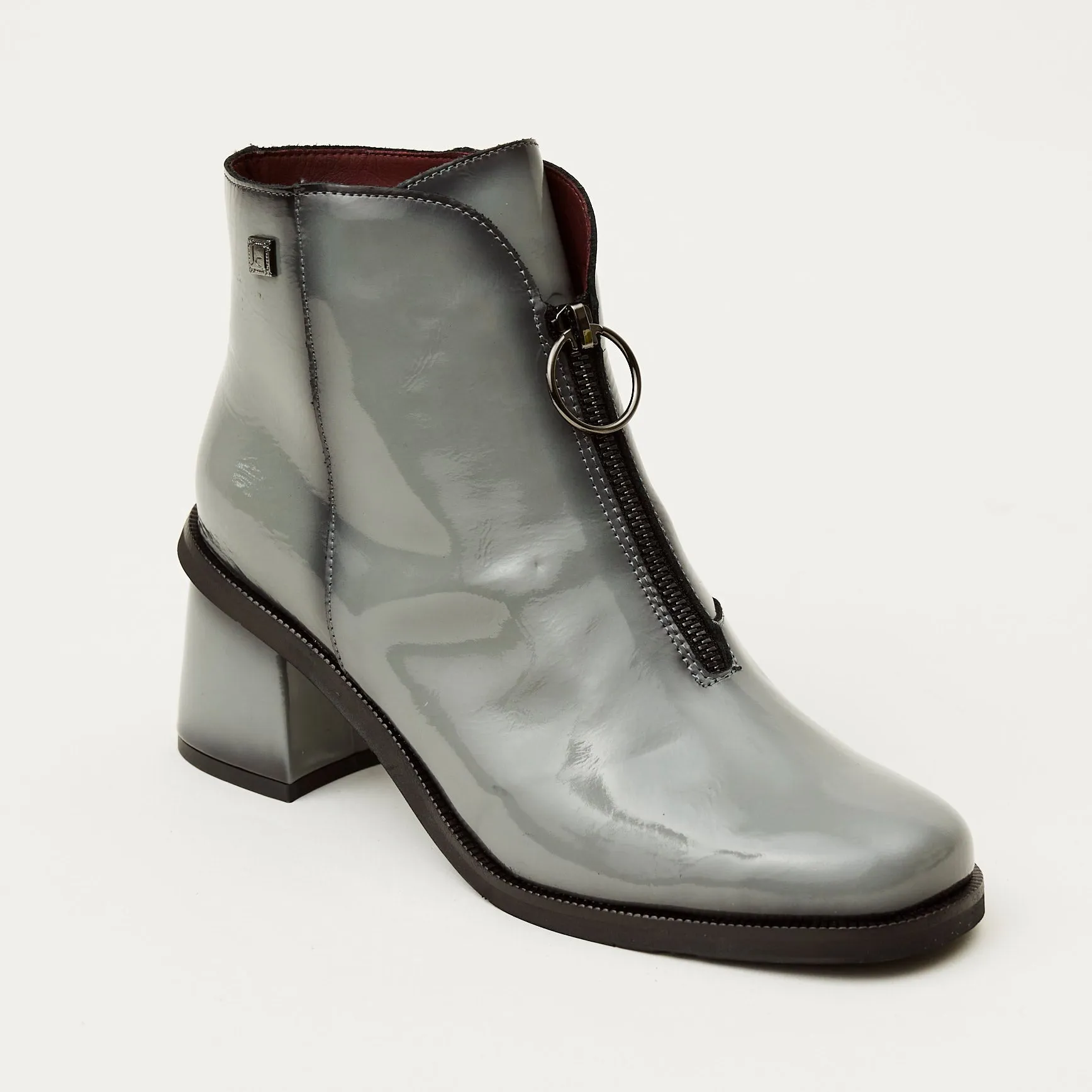 Jose Saenz Grey Patent Leather Ankle Boots