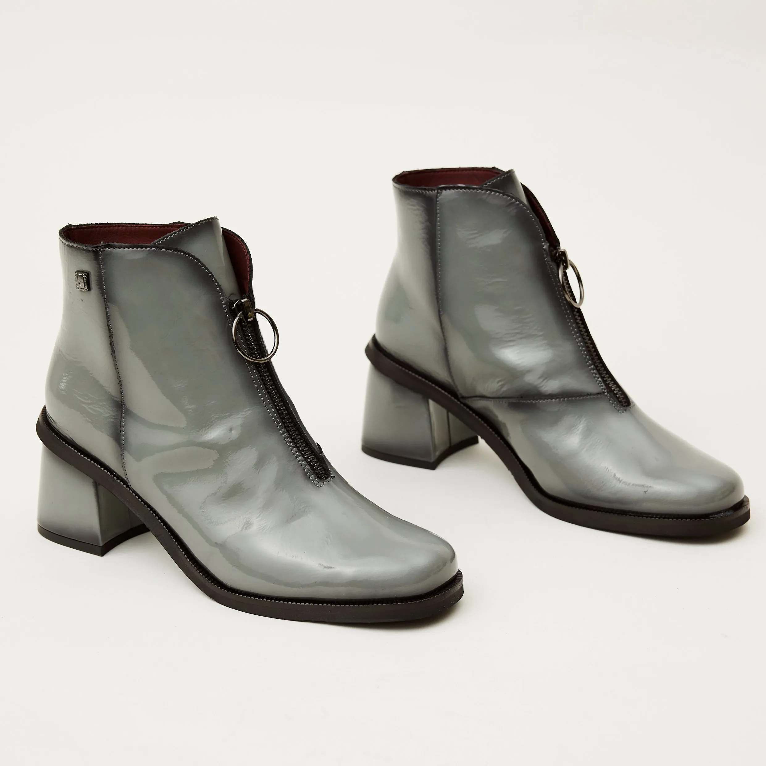 Jose Saenz Grey Patent Leather Ankle Boots