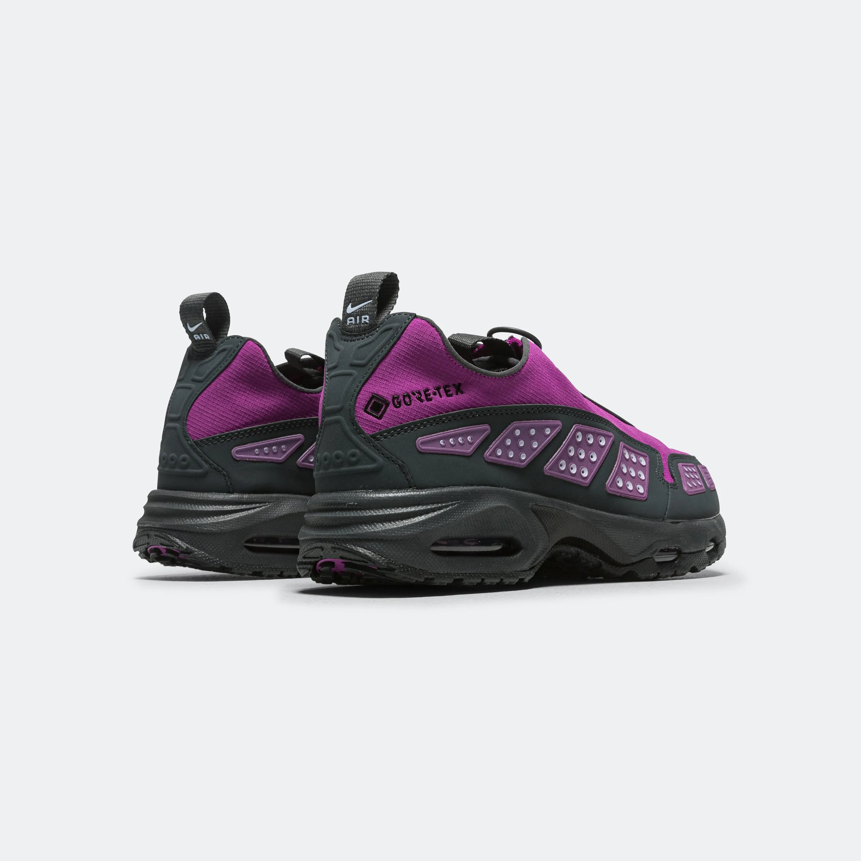 Womens Air Max SNDR GTX - Bold Berry/Dk-Smoke Grey-Ghost