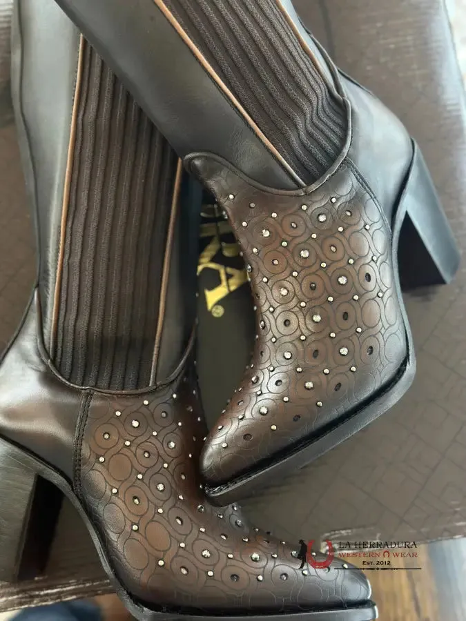 WOMENS CUADRA RES CRUST MAPLE ZIPPER & STUDS & LASER ROUND TOE TALL BOOT CU759